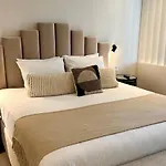 Comfy Studios Hotel